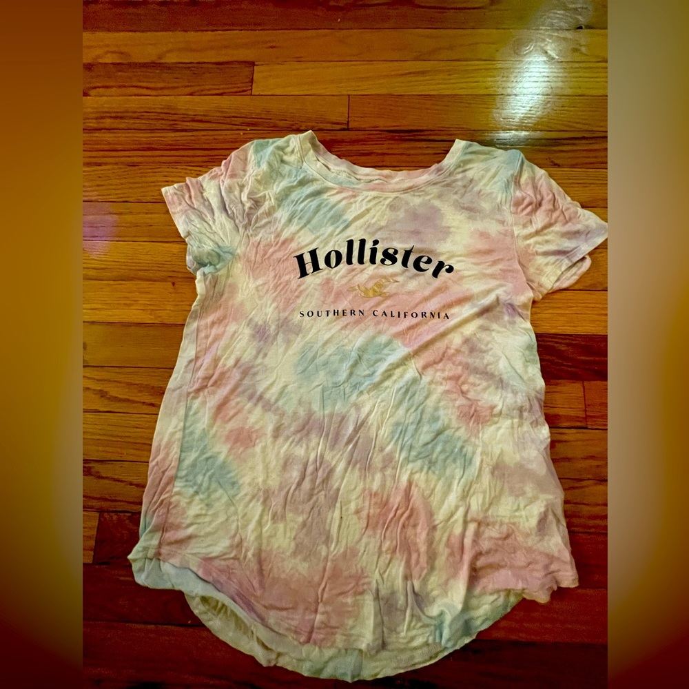 Hollister tie dye super soft logo tee size M